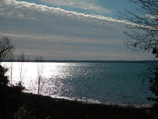 Bayview Lakefront Inn Saint Ignace Bagian luar foto